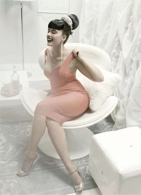 克莉丝朵-雷恩《Elle》2010年1月时尚大片