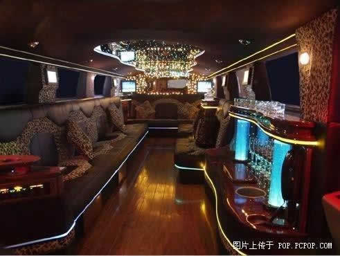 世界首富比尔盖茨精心打造的豪宅