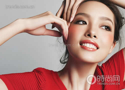 中医按摩 打造美唇三部曲