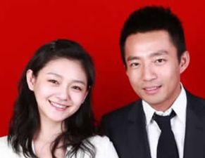 汪小菲大S最新合照曝光 大S娇俏如少女
