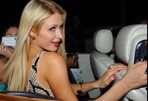 帕里斯-希尔顿现身戛纳引骚动