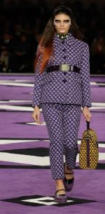 Prada 2012秋冬T台时尚