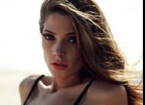 Ashley Greene 烈焰红唇性感至极