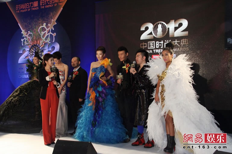 2012中国时尚大典明星性感亮相红毯
